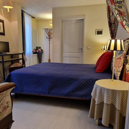 Antica Casa Menetti B E B Bed and Breakfast Sestola Buitenkant foto