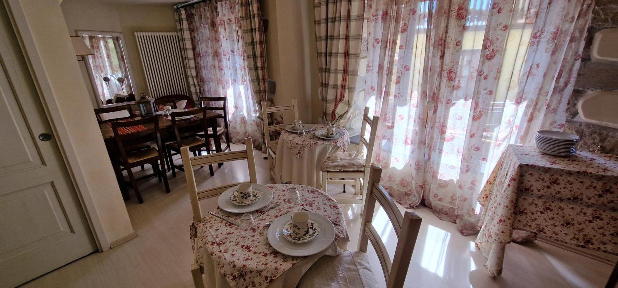 Antica Casa Menetti B E B Bed and Breakfast Sestola Buitenkant foto